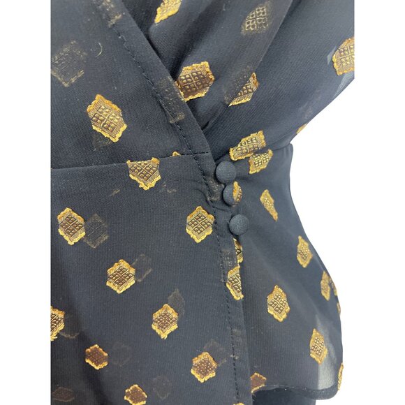 Chelsea- 28 Women Black & Gold Wrap Blouse With Geometric Print Button Sz S- New - Picture 4 of 9